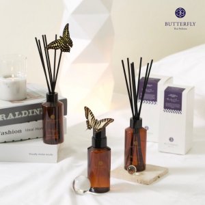 Butterfly Thai Perfume- Reed Diffusser ก้านไม้หอมปรับอากาศ 150ml. พร้อมก้าน