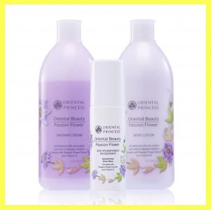 Oriental Princess SET 1 เซทประกอบด้วยสินค้า3ชิ้น  ครีมอาบน้ำ400ML + โลชั่น400ML + โรลออน70ML