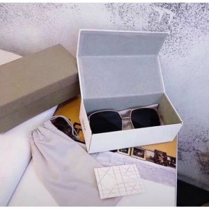 แว่นตา แว่นตากันแดด อุปกรณ์ครบกล่อง