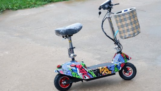 สกูตเตอร์ ขายราคา 3900 บาท ค่าขนส่ง 1190 บาท รวมเก็บเงินปลายทาง 5090 บาท