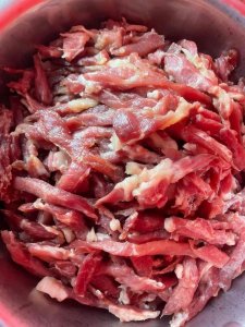 หมูแดดเดียวใช้สันคอหมูของเบทาโกอร่อยมาก2แพค/500กรัม