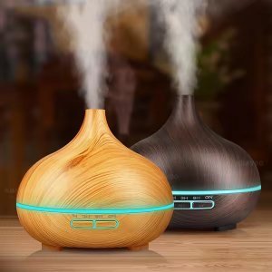 เครื่องพ่นไอน้ำ Aroma Diffuser เครื่องฟอกอากาศ เครื่องพ่น เครื่องเพิ่มความชื้นในอากาศ ปรับอากาศให้สดชื่น ตั้งเวลาได้ LED Humidifier Home Office 550ml