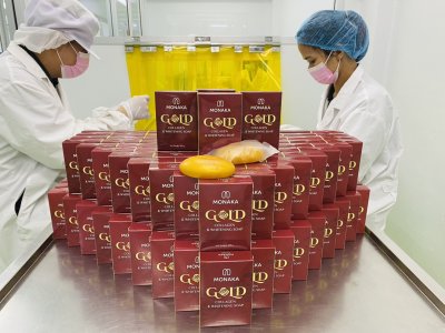 สบู่หน้าใส:มนนาคาโกลด์แพ๊ค2ก้อน ก้อนละ100กรัม[พัฒนาสูตรเพิ่มจากAuraOrn]เลขจดแจ้ง10-1-6800037407